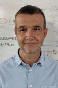 Carlos Alvarez