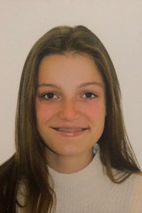 Estela Olivares